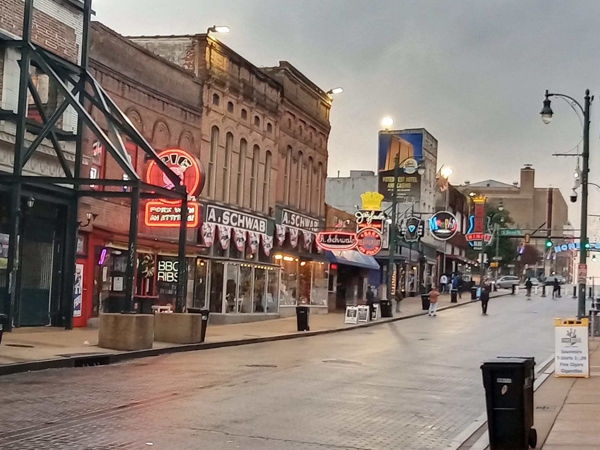 ‘Walking in Memphis’ Gets Real on Beale by Peabody Place